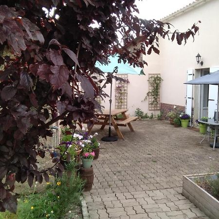 Bed and Breakfast Les Tournesols La Bernardiere Экстерьер фото
